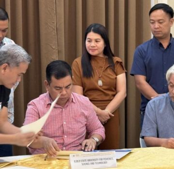 Signing of a Memorandum of Agreement (MOA) between the Iloilo Provincial Government and ISUFST