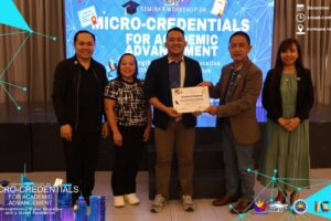 100 HEI Leaders from 28 Universities Take Oath to Advance Micro-Credentials 100 HEI Leaders from 28 Universities Take Oath to Advance Micro-Credentials