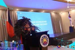 100 HEI Leaders from 28 Universities Take Oath to Advance Micro-Credentials 100 HEI Leaders from 28 Universities Take Oath to Advance Micro-Credentials