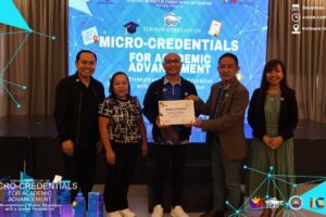 100 HEI Leaders from 28 Universities Take Oath to Advance Micro-Credentials 100 HEI Leaders from 28 Universities Take Oath to Advance Micro-Credentials